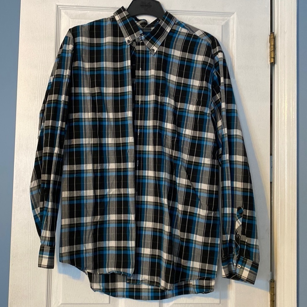 Van Heusen mens classic fit button down; size xl 17-17.5